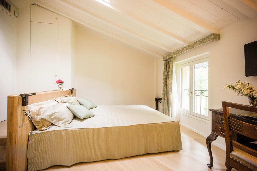 Relais Di Villa Adinolfi Annone di Brianza Pokoj fotografie