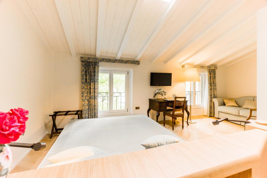 Relais Di Villa Adinolfi Annone di Brianza Pokoj fotografie