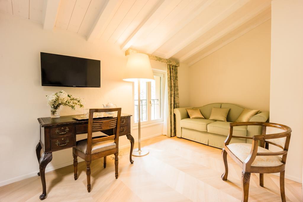 Relais Di Villa Adinolfi Annone di Brianza Pokoj fotografie